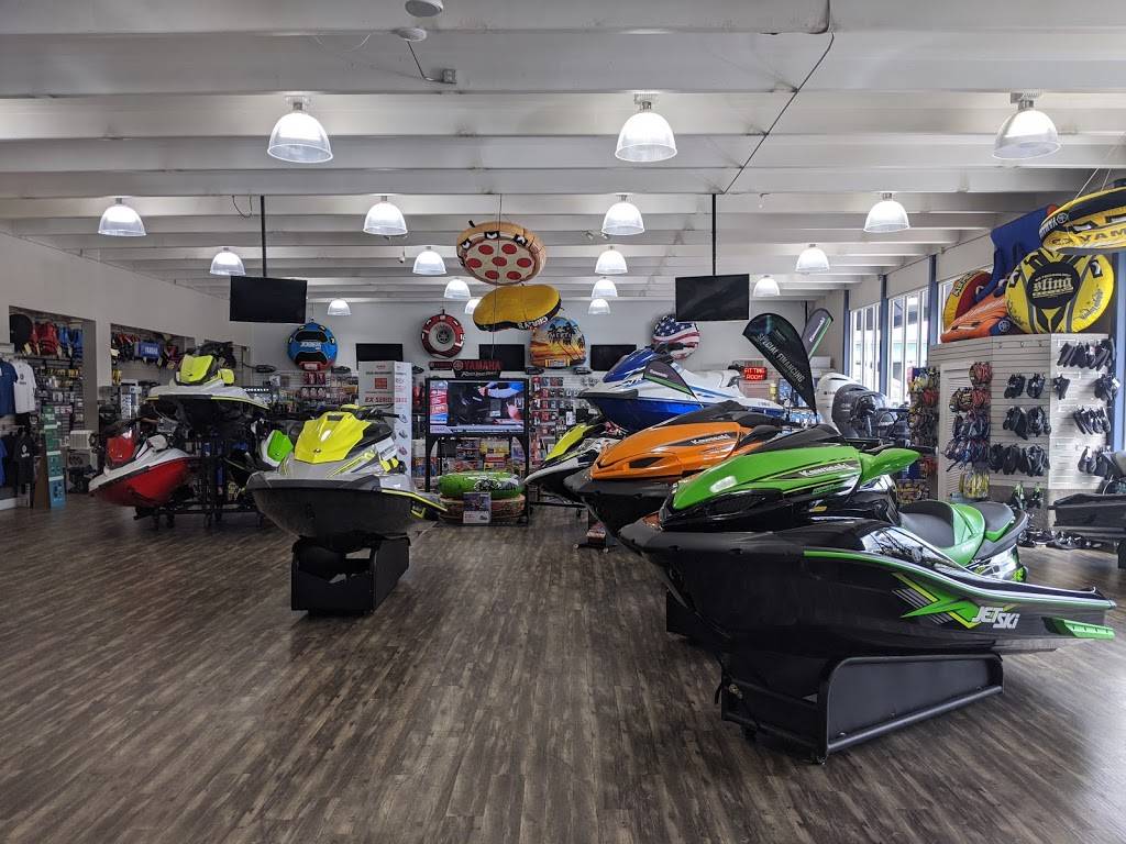 Jet Ski of Miami & Fishermans Boat Group | 3800 NW 27th Ave, Miami, FL 33142, USA | Phone: (305) 600-3881