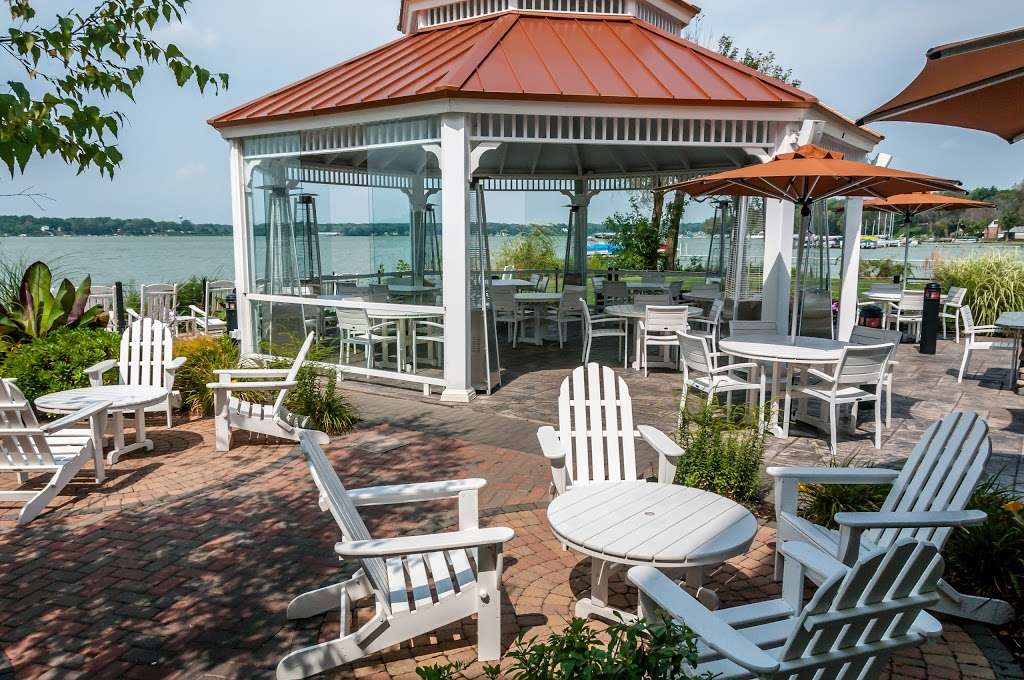 Lighthouse Restaurant | 7501 Constitution Ave, Cedar Lake, IN 46303, USA | Phone: (219) 374-9283