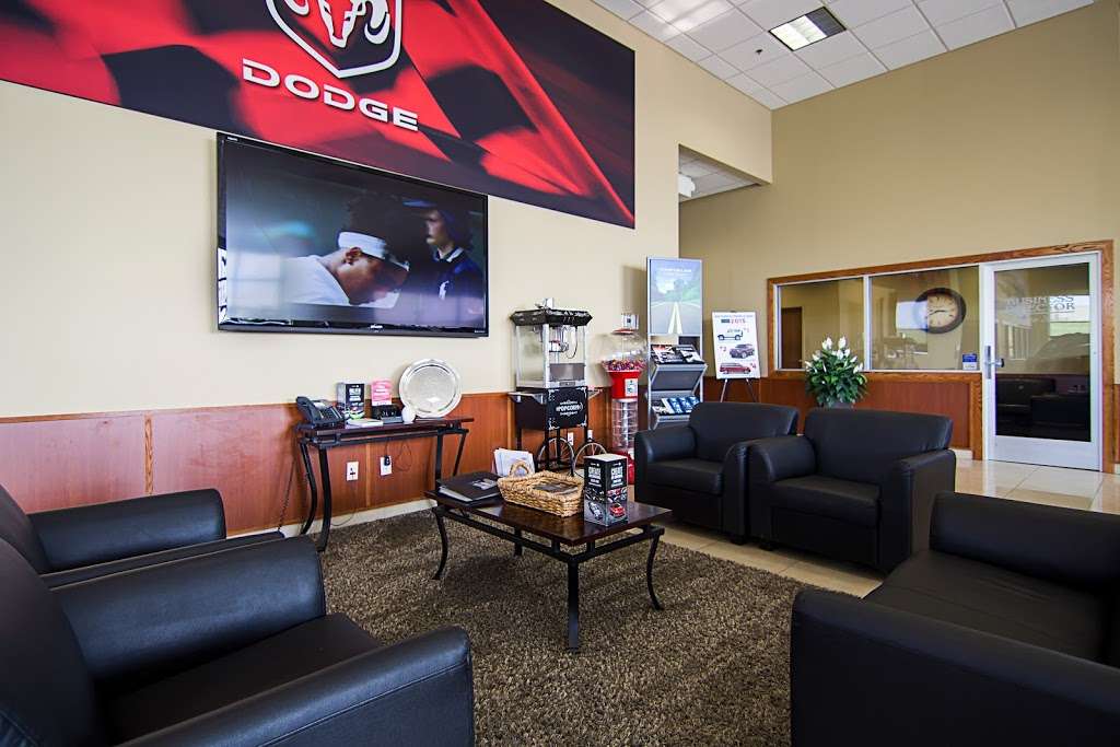 Taylor Chrysler Dodge Jeep Ram | 1497 IL-50, Bourbonnais, IL 60914, USA | Phone: (815) 935-7900