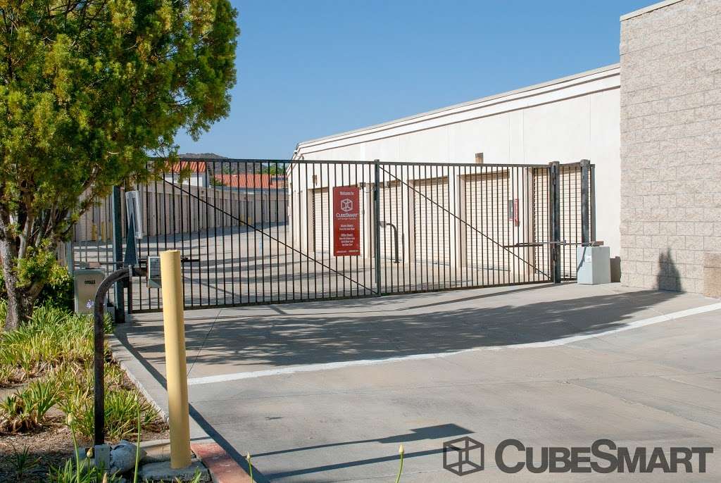 CubeSmart Self Storage | 40410 California Oaks Rd, Murrieta, CA 92562, USA | Phone: (951) 696-2400