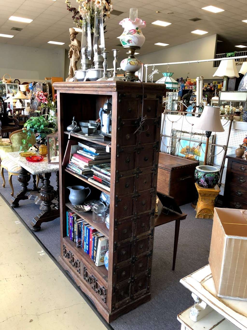 Almeda Antique Mall | 9827 Almeda Genoa Rd, Houston, TX 77075, USA | Phone: (713) 941-7744