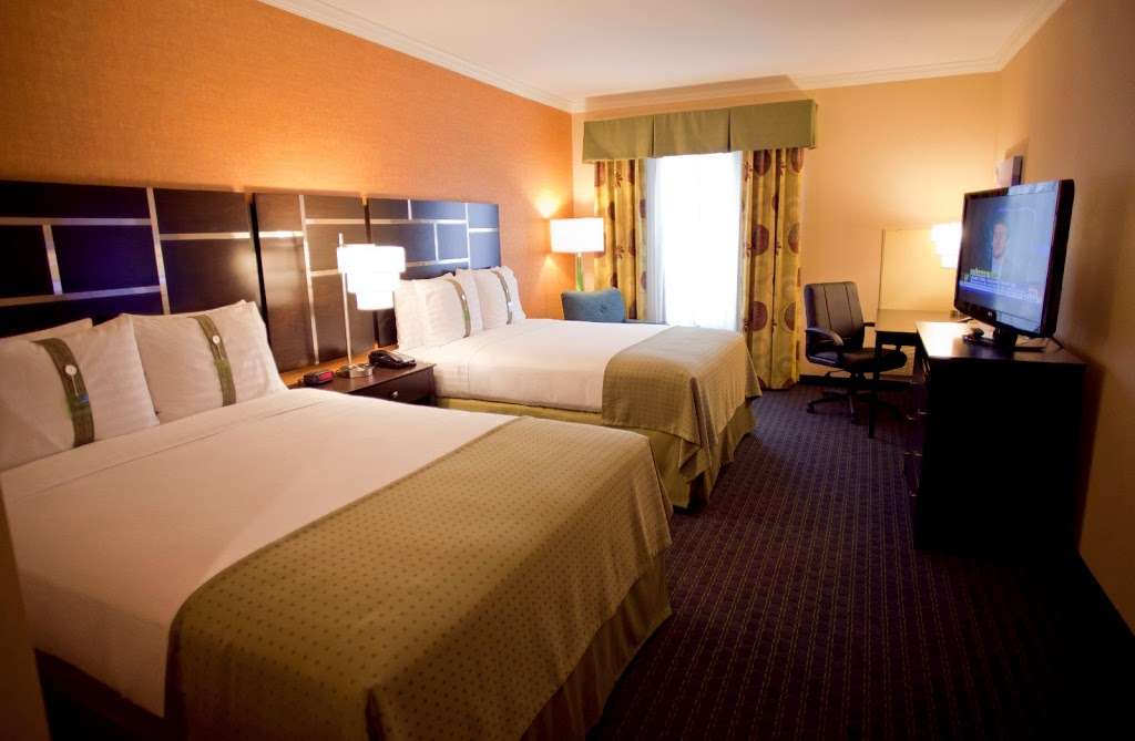 Holiday Inn Houston East-Channelview | 16311 East Fwy, Channelview, TX 77530, USA | Phone: (281) 864-7457