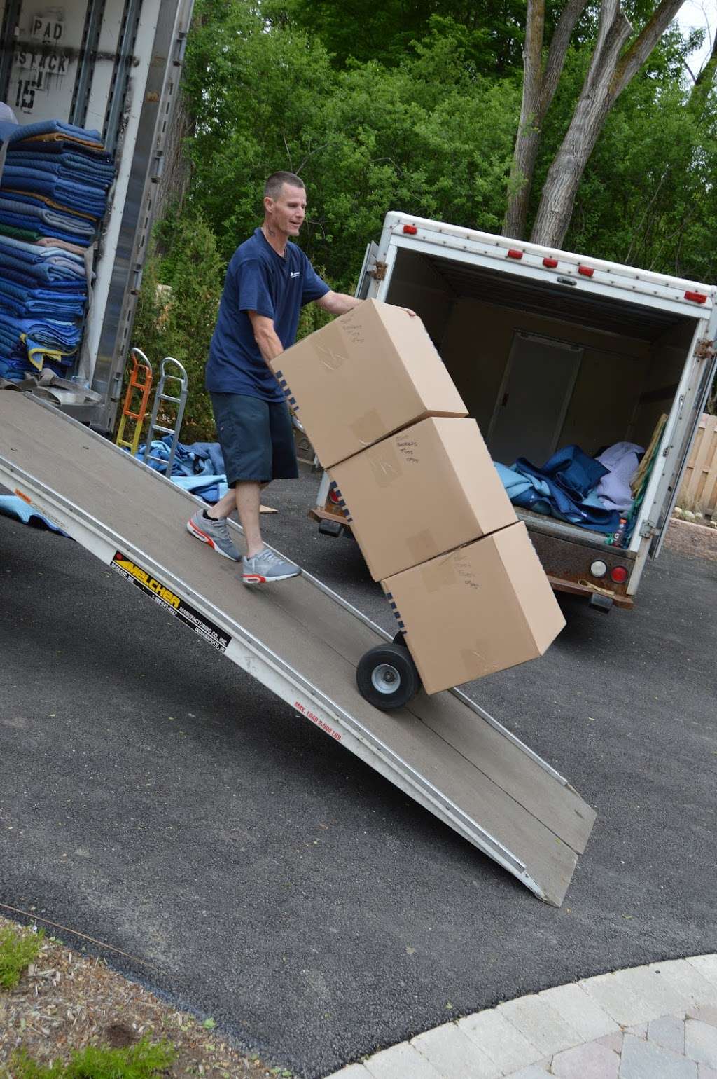 A. Best Movers, Inc. | 1941 Industrial Dr, Libertyville, IL 60048 | Phone: (847) 996-6757