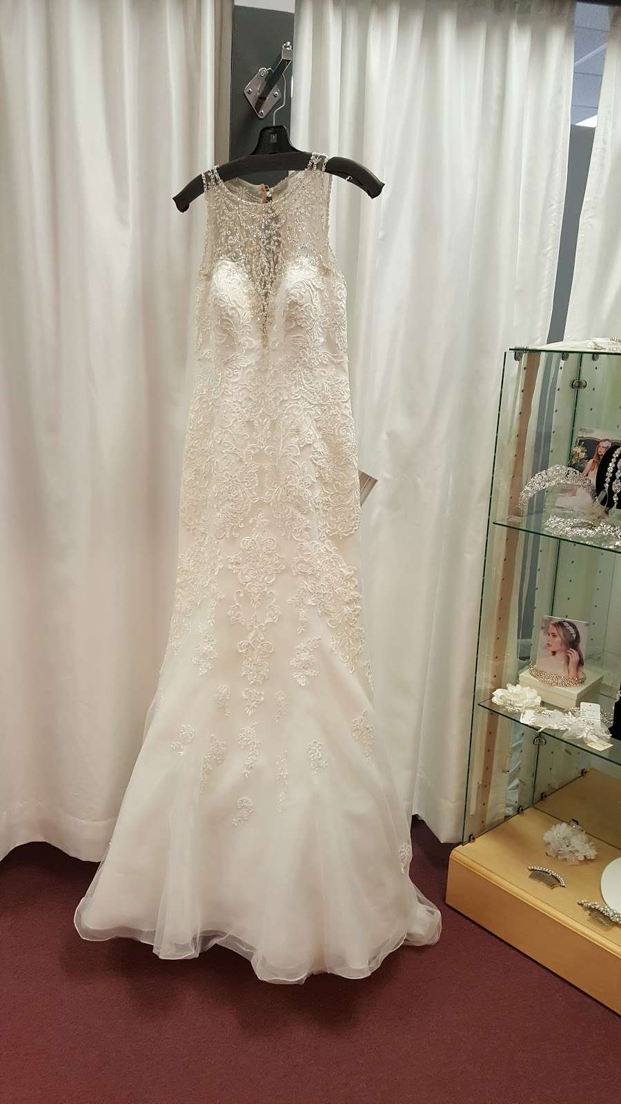 Special Moments Bridal Shop | 1523 Long Run Rd, Schuylkill Haven, PA 17972, USA | Phone: (570) 739-7290