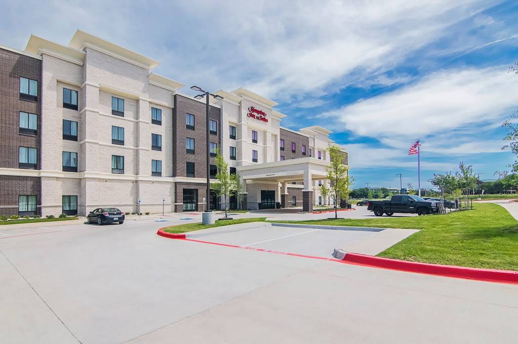 Hampton Inn & Suites Dallas/Richardson | 2250 N Glenville Dr, Richardson, TX 75082, USA | Phone: (972) 231-9800