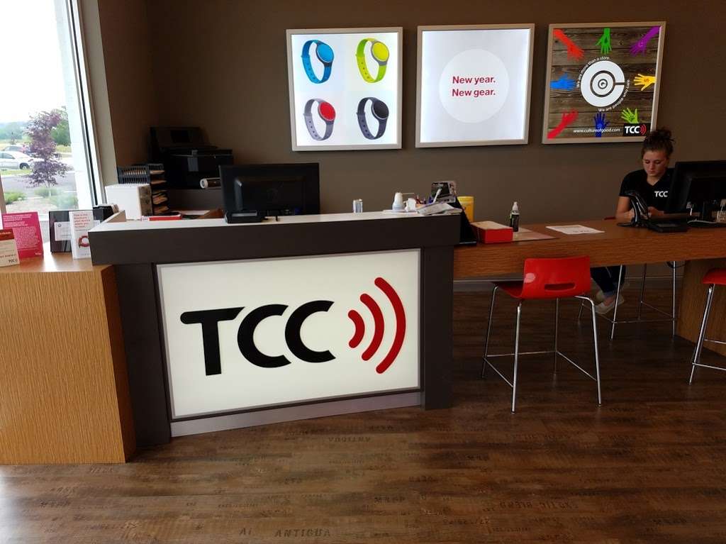 Verizon Authorized Retailer, TCC | 200 Flag Stone Dr, Martinsville, IN 46151, USA | Phone: (765) 349-0036