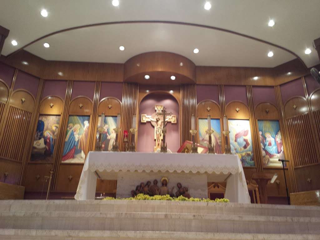 St. Matthew Roman Catholic Church | 35 N Service Rd, Dix Hills, NY 11746, USA | Phone: (631) 499-8520