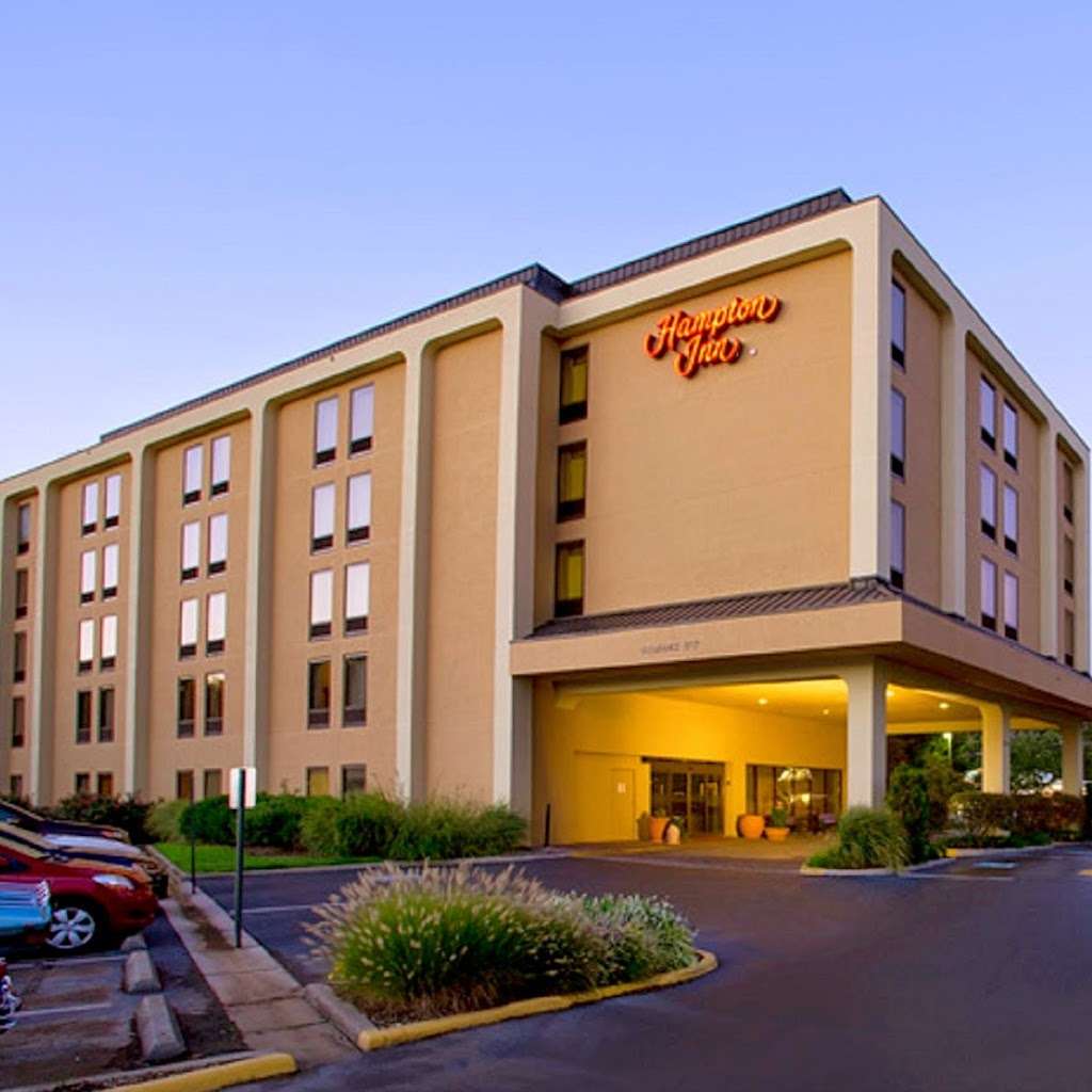 Hampton Inn Fairfax City | 10860 Fairfax Blvd, Fairfax, VA 22030, USA | Phone: (703) 385-2600