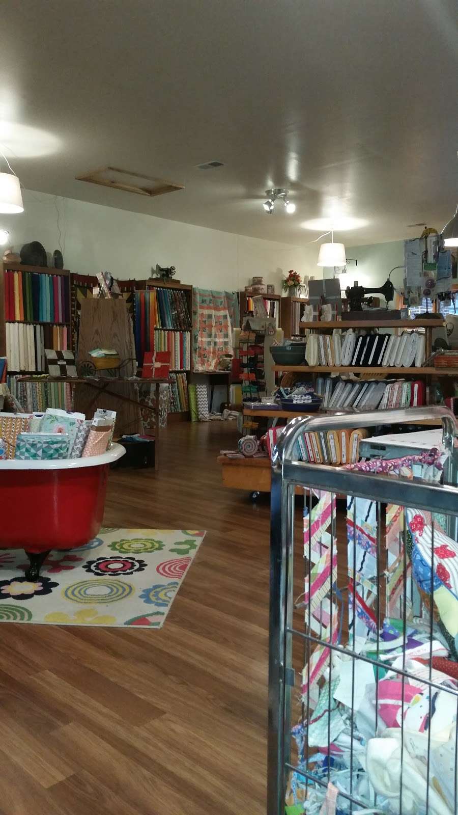 Unraveled Quilt Store | 381 Fletcher Ave, Spencer, IN 47460, USA | Phone: (812) 821-0309
