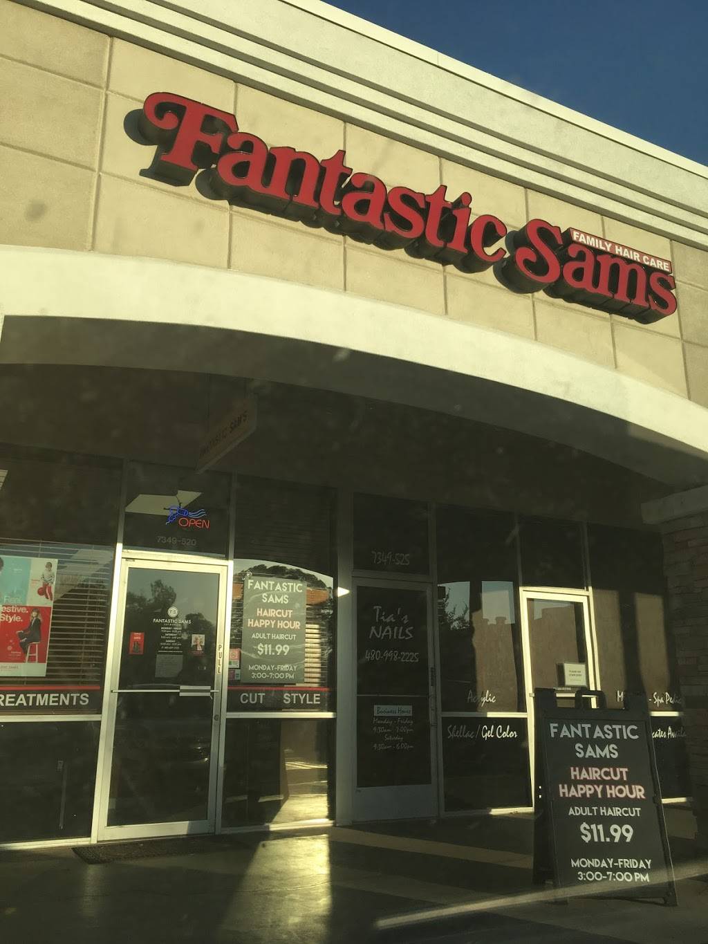 Fantastic Sams Cut & Color | 7349 N Vía Paseo Del Sur #520, Scottsdale, AZ 85258, USA | Phone: (480) 609-1920