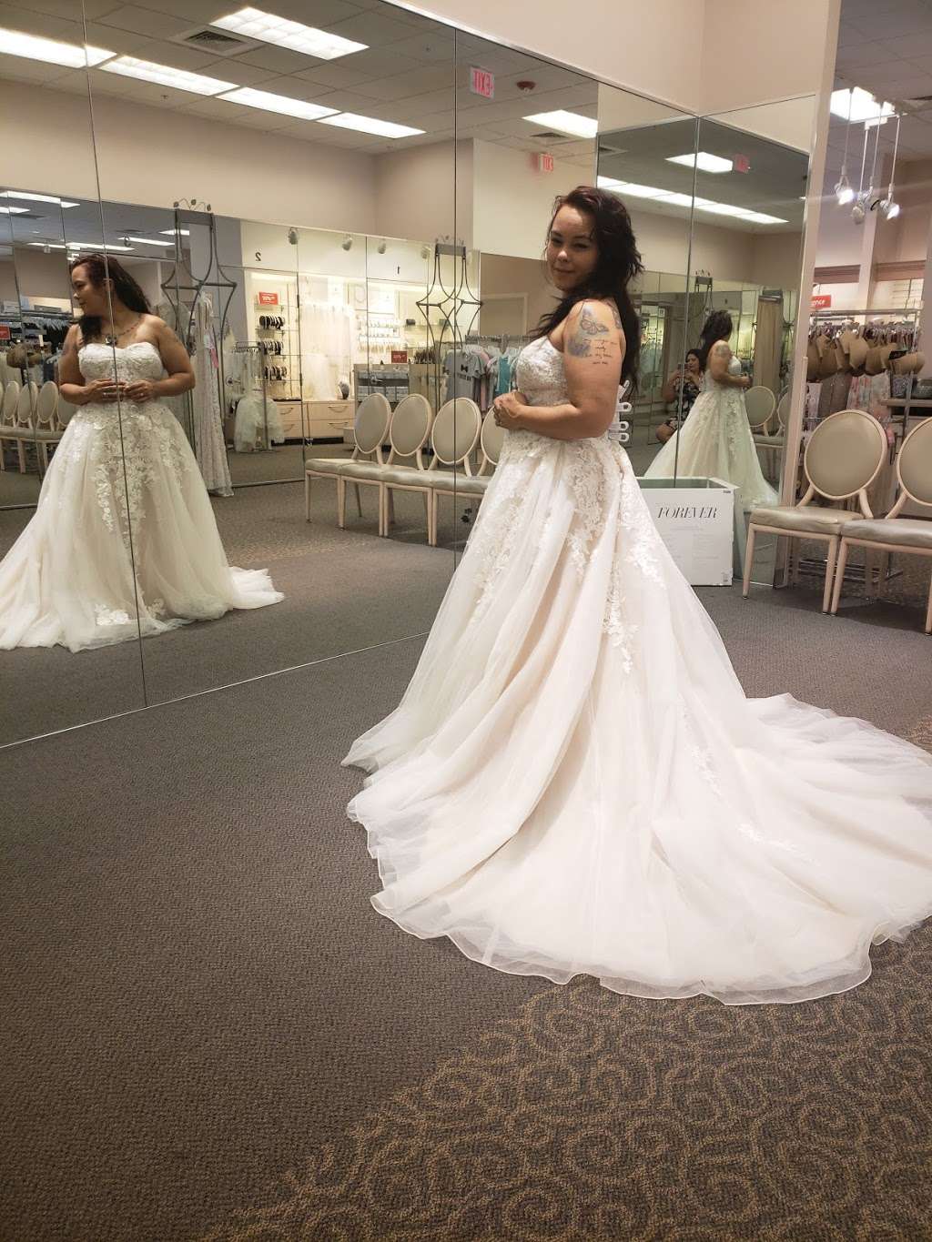 Davids Bridal | 5515 S Williamson Blvd Suite 215, Port Orange, FL 32128, USA | Phone: (386) 492-1332