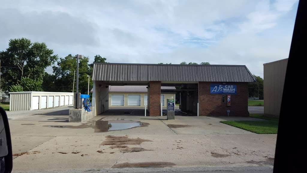 A Js Car Wash & Storage | 310 E Main St, Mound City, KS 66056, USA | Phone: (913) 795-2170