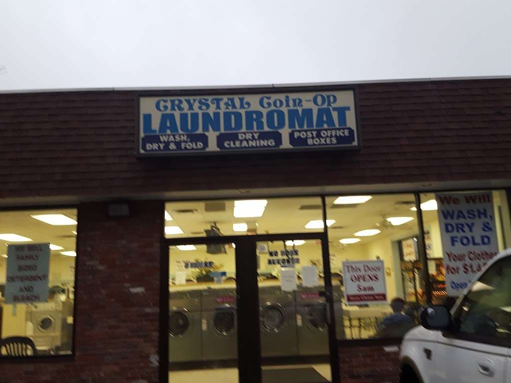 Crystal Laundry Mat | 2 Elm St, Wakefield, MA 01880, USA | Phone: (781) 246-4420