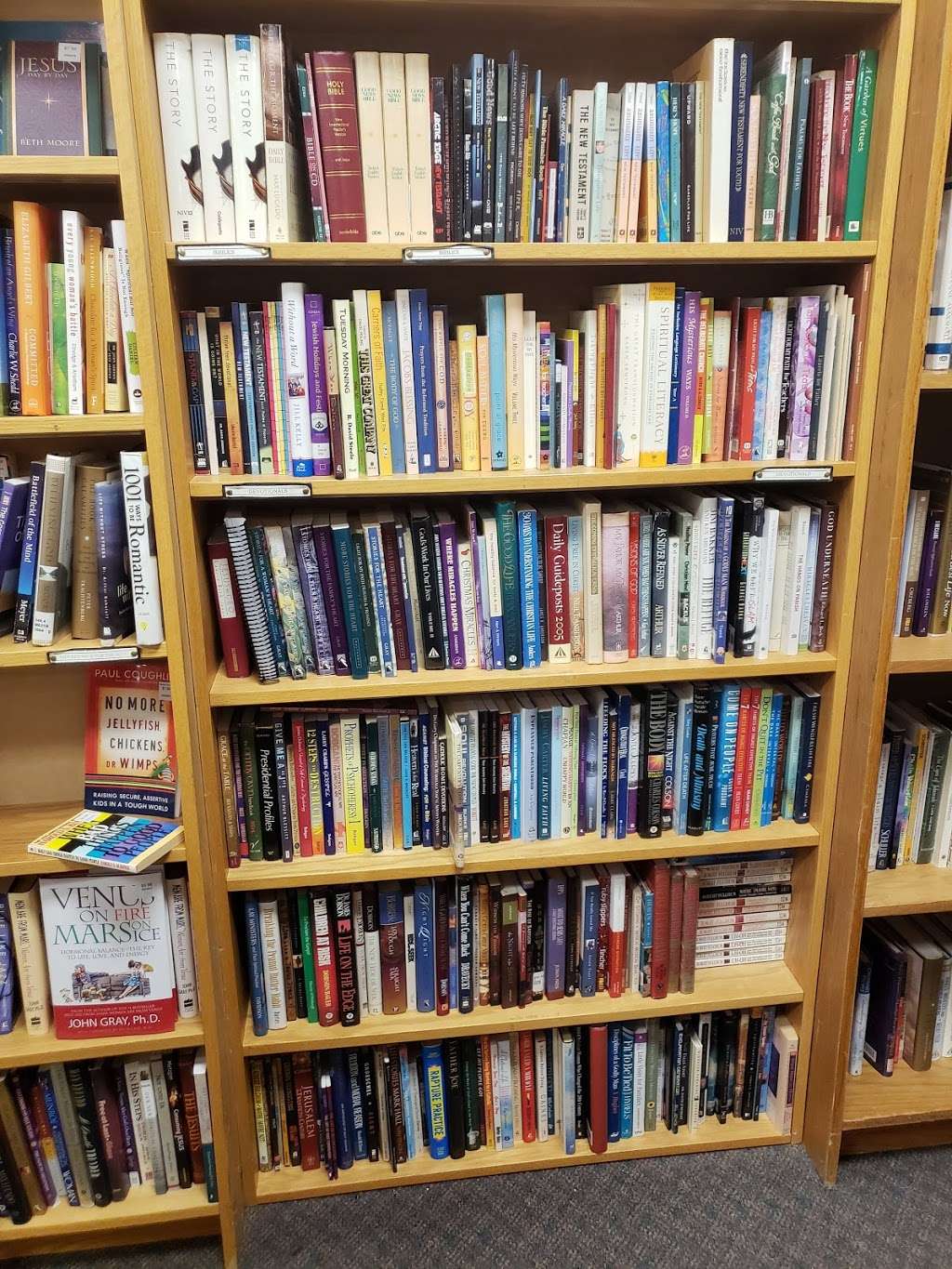 Books on Sale | 4200 S East St #20, Indianapolis, IN 46227 | Phone: (317) 788-2667