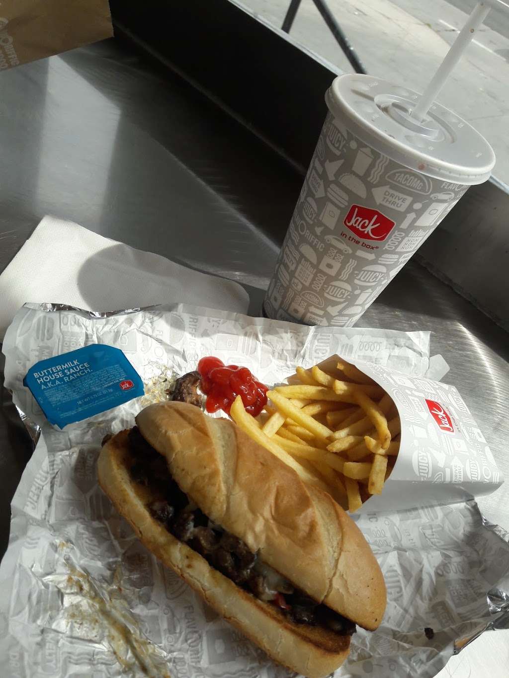 Jack in the Box | 1135 N Mission Rd, Los Angeles, CA 90033, USA | Phone: (323) 223-6346