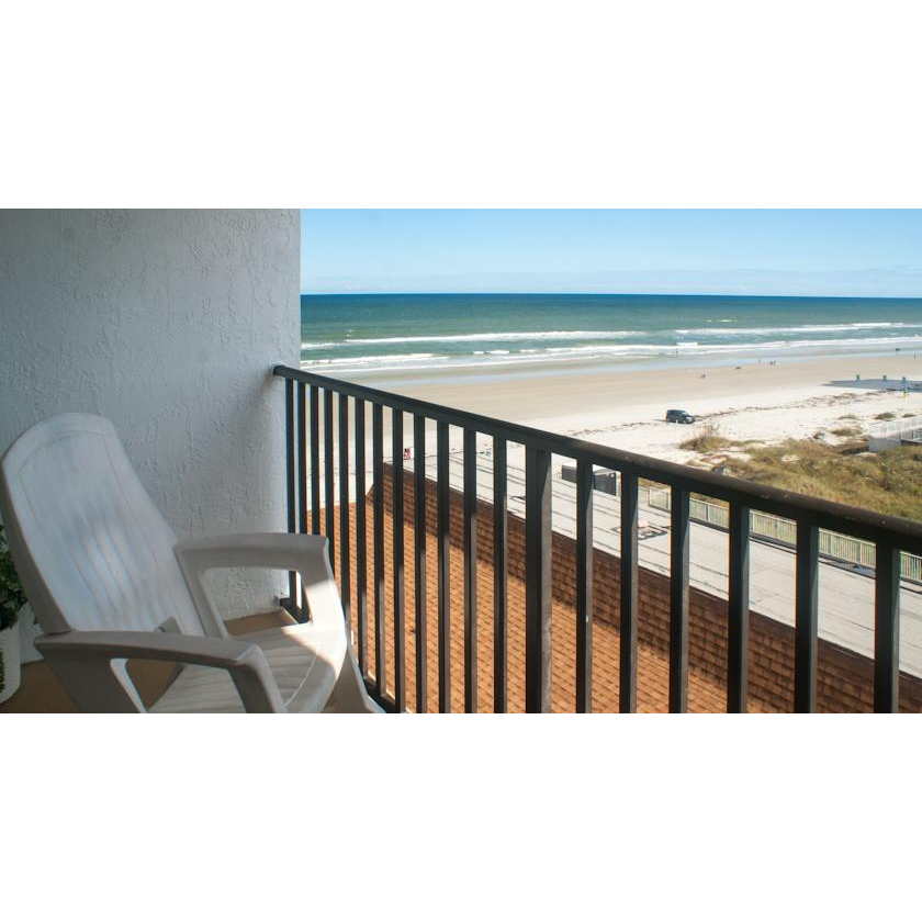 Beach Quarters Resort Daytona | 3711 S Atlantic Ave, Daytona Beach, FL 32118, USA | Phone: (386) 767-3119