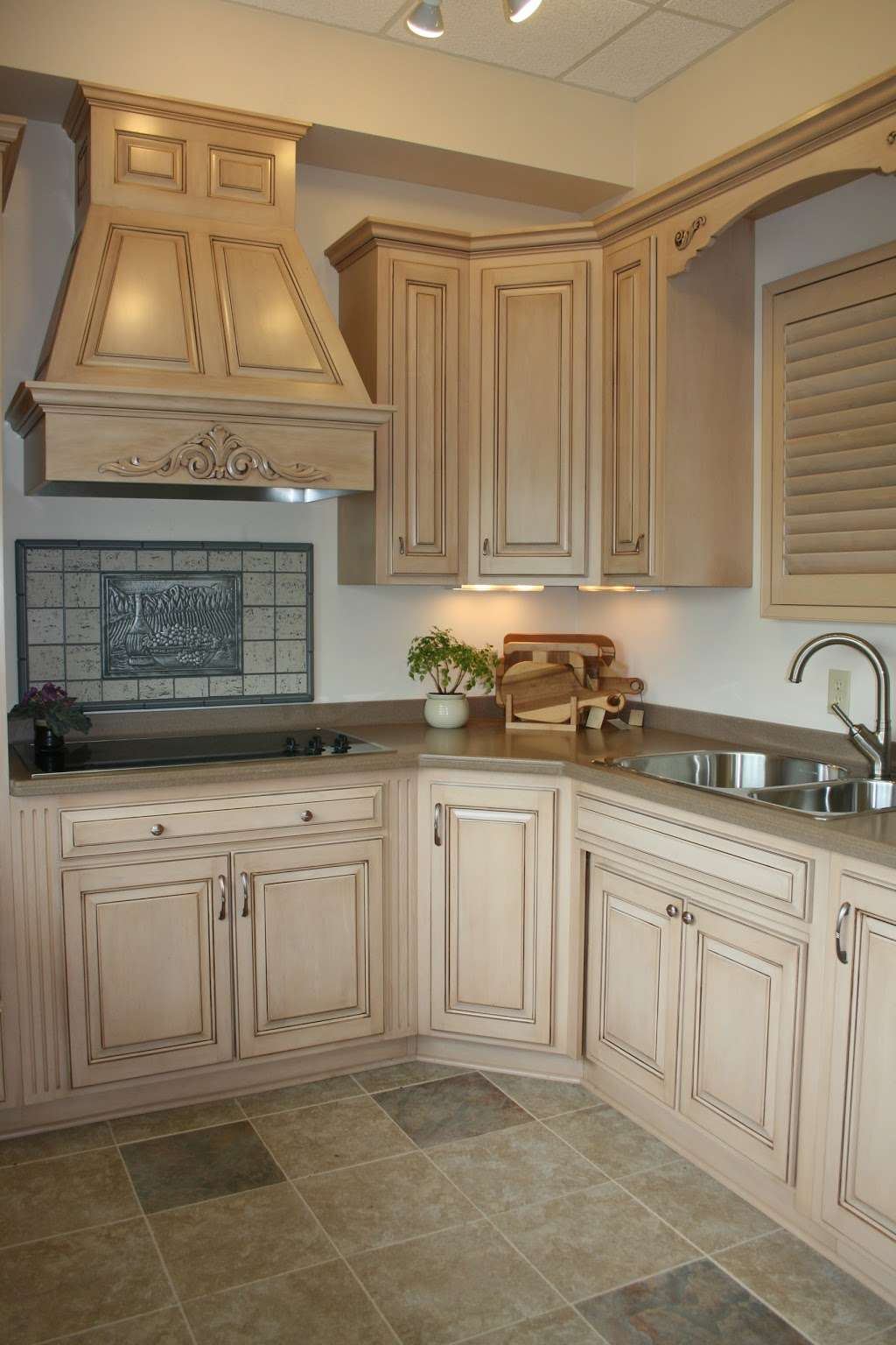 Americas Best Cabinets, Inc. | 920 S Wells St, Lake Geneva, WI 53147, USA | Phone: (262) 348-9590