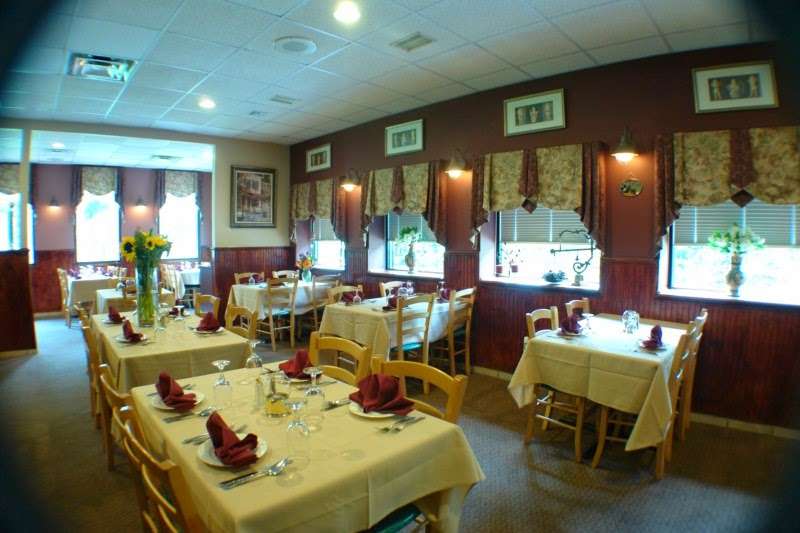 La Cashina Ristorante | 53 NJ-34, Marlboro Township, NJ 07746 | Phone: (732) 834-0025