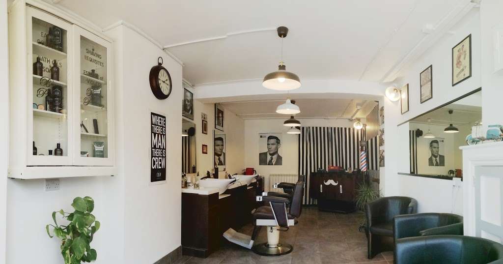 The Italian Barber Shop | 105 Epping New Rd, Buckhurst Hill IG9 5TQ, UK | Phone: 020 8506 1811