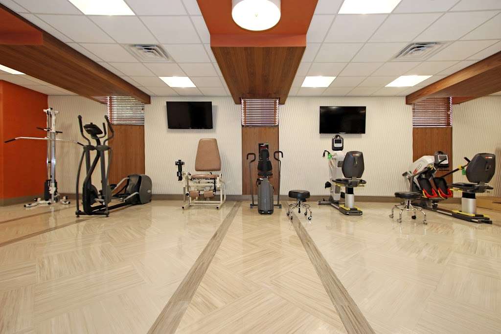 Richmond Center for Rehabilitation and Nursing | 91 Tompkins Ave, Staten Island, NY 10304 | Phone: (718) 876-1200