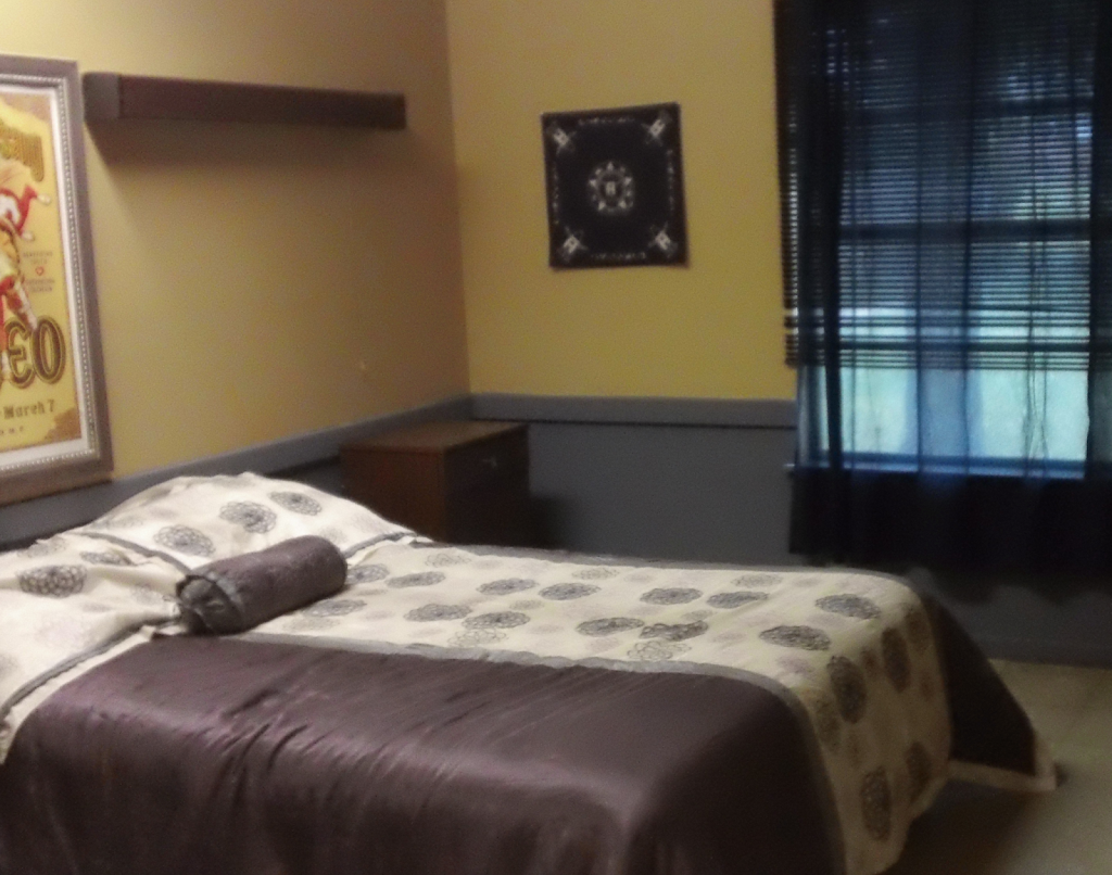 Rooms to Rent | 1111 San Antonio St, Hempstead, TX 77445, USA | Phone: (979) 826-3122