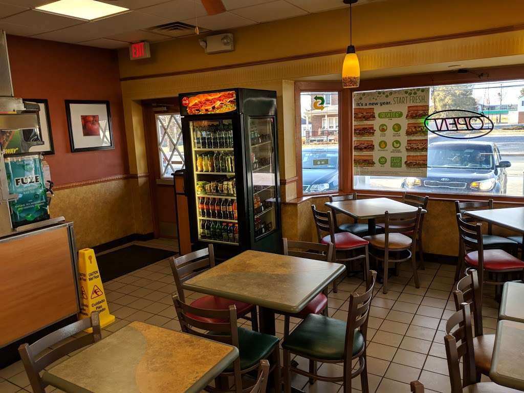 Subway | 240 Manor Ave, Millersville, PA 17551, USA | Phone: (717) 871-6597