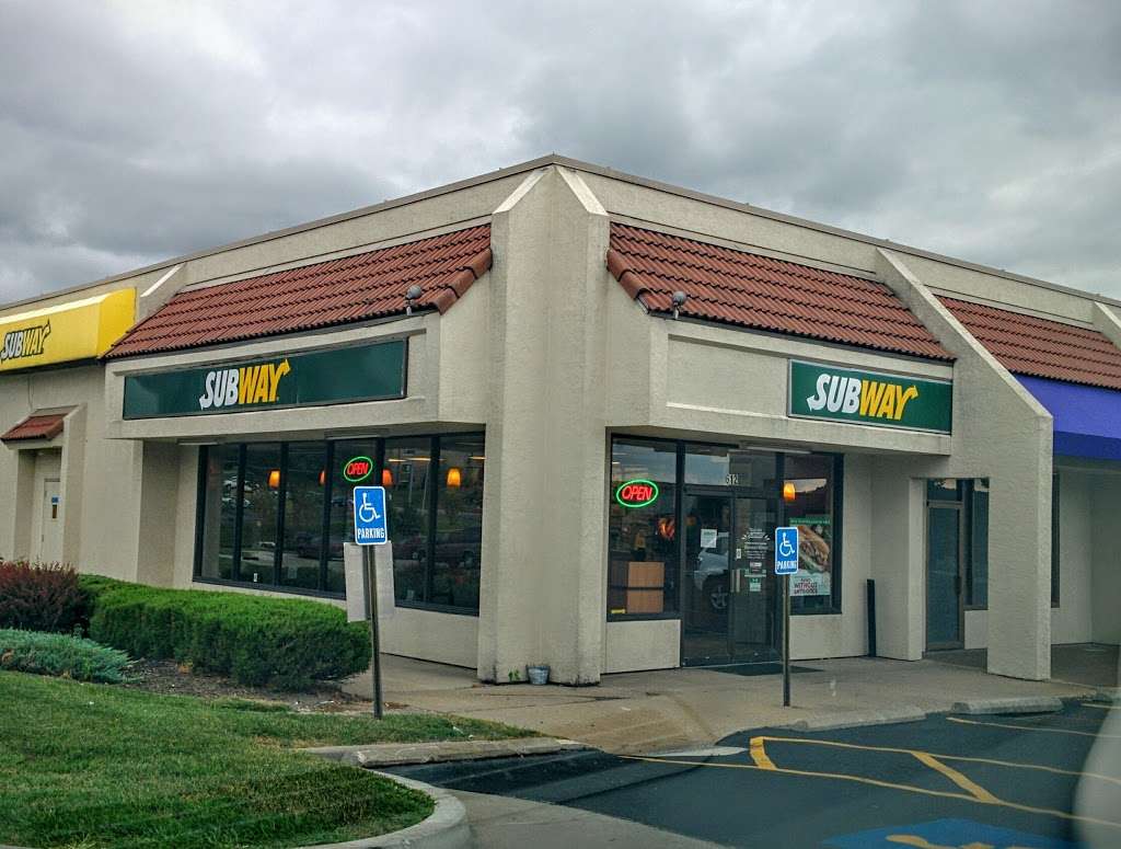 Subway Restaurants | 612 NW Englewood Rd, Kansas City, MO 64118 | Phone: (816) 452-4002