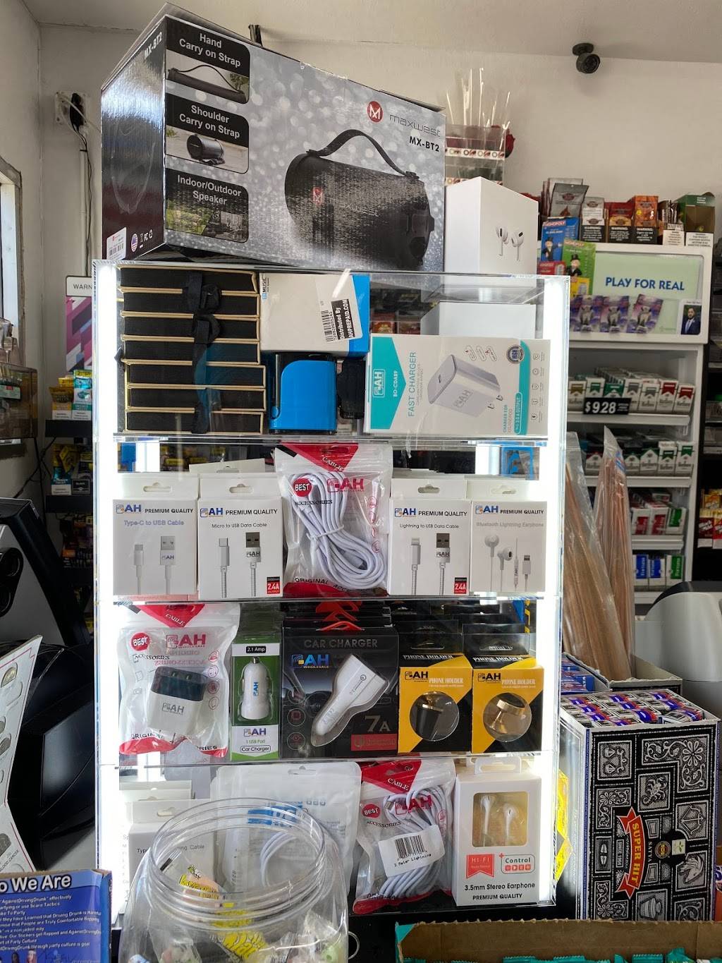 Landing Grocery-Cell Phone Accessories-Liquor-Sporting Goods | 9518 Locust St, Knights Landing, CA 95645 | Phone: (530) 735-6613