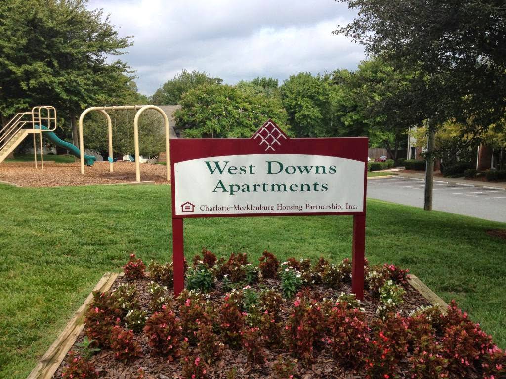 West Downs Apartments | 325 Mattoon St, Charlotte, NC 28216, USA | Phone: (704) 342-4646