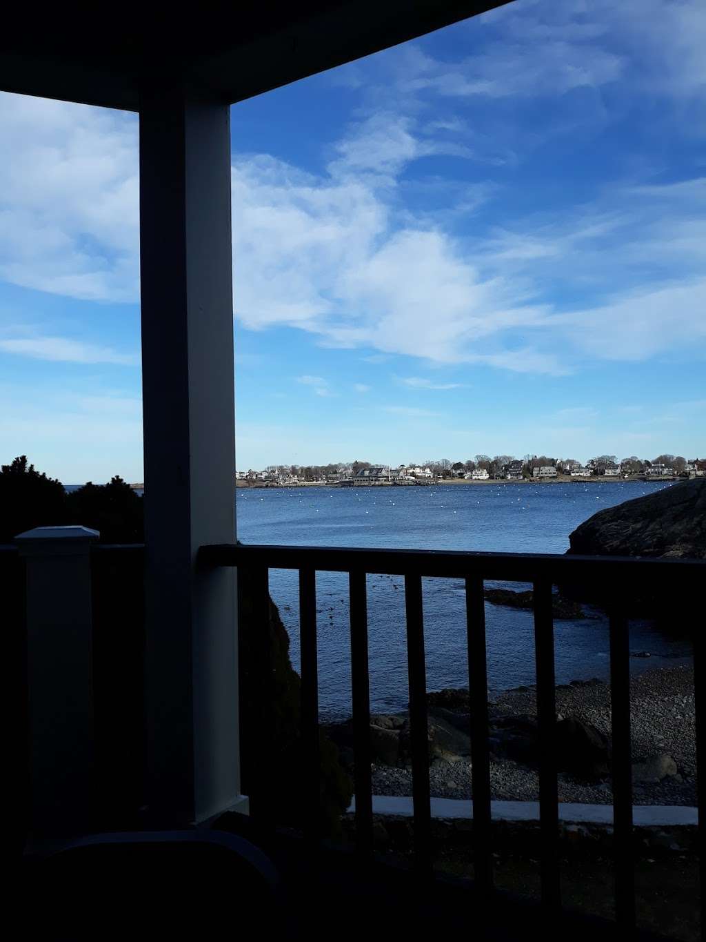 Notorious Annies Waterfront Inn | 115 Front St, Marblehead, MA 01945 | Phone: (781) 631-0558