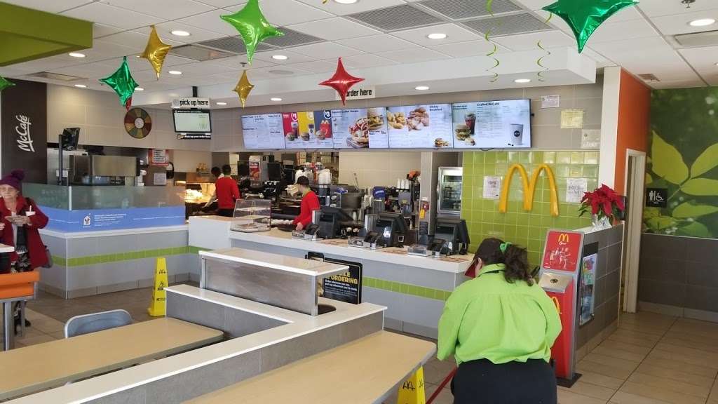 McDonalds | 2411 Osprey Way S, Frederick, MD 21701, USA | Phone: (301) 662-1972