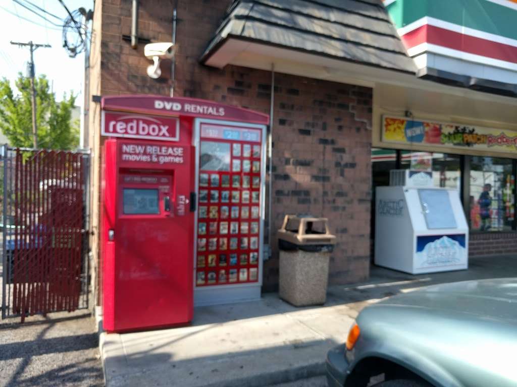 Redbox | 3150 Gillham Rd, Kansas City, MO 64109, USA | Phone: (866) 733-2693