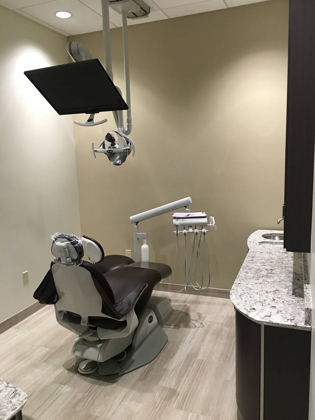 Mod Dentistry of Scottsdale | 8124 E Cactus Rd Ste 400, Scottsdale, AZ 85260, USA | Phone: (480) 534-7519