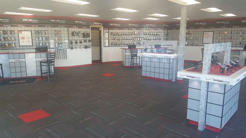 Verizon Authorized Retailer - Cellular Plus | 1420 W Eisenhower Blvd, Loveland, CO 80537, USA | Phone: (970) 461-3678