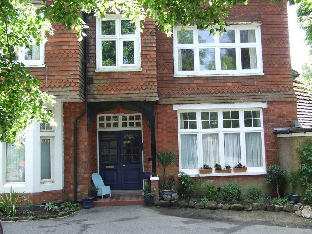 Muscle and Joint Pain Clinic | Burnside,, Sandhurst Rd, Tunbridge Wells TN2 3JU, UK | Phone: 07715 557076