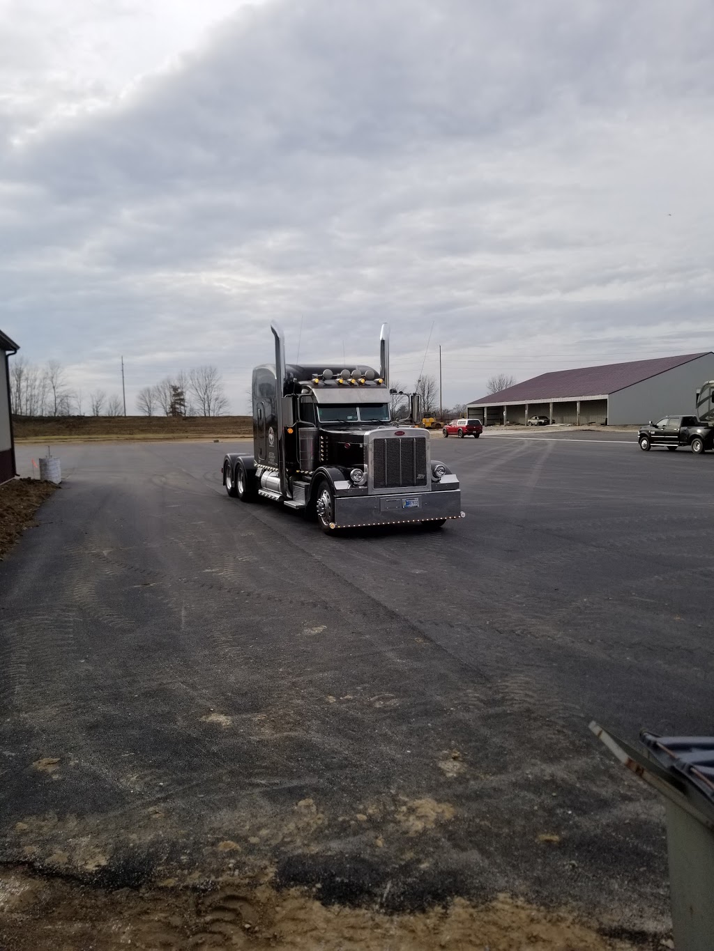 Ala Trucking | 5625 Doctor M.L.K. Jr Blvd, Anderson, IN 46013, USA | Phone: (765) 356-4149