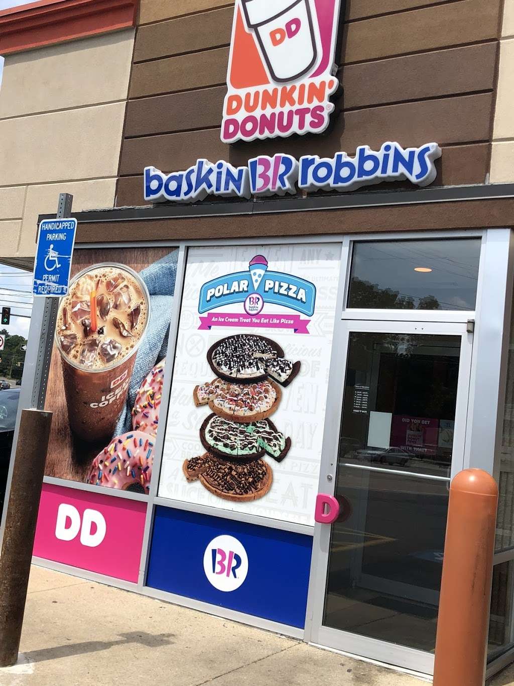 Baskin-Robbins | 127 Main St, Foxborough, MA 02035, USA | Phone: (508) 543-5460