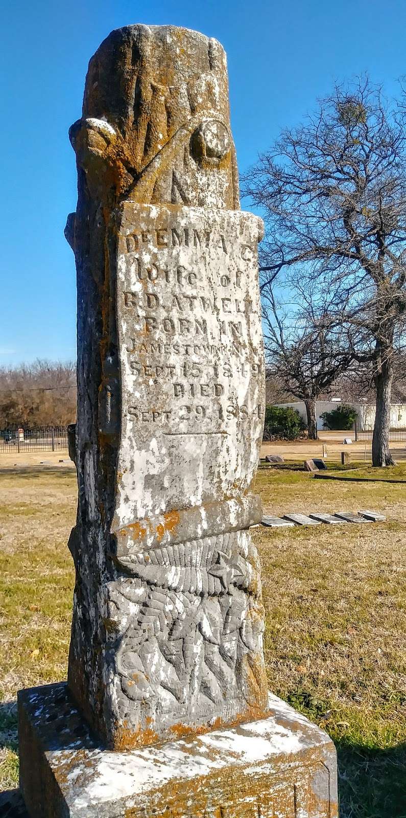 Hutchins cemetery | 500 3rd St, Lancaster, TX 75146, USA