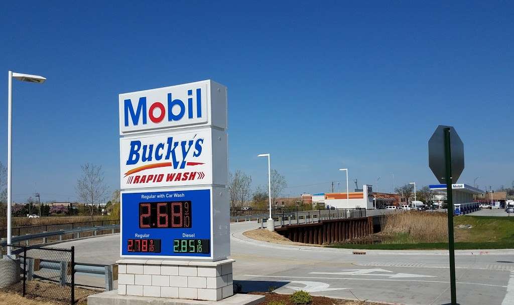 Buckys Convenience Stores | 1795 W Lake St, Addison, IL 60101, USA | Phone: (630) 317-7656