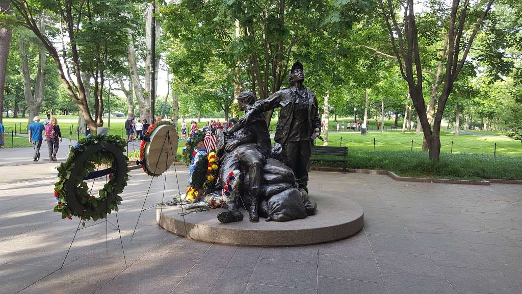 Vietnam Womens Memorial | 5 Henry Bacon Dr SW, Washington, DC 20007, USA | Phone: (202) 426-6841