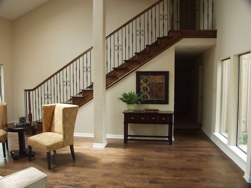 Eubank Staging | 627 Valencia St, Dallas, TX 75223, USA | Phone: (214) 912-9263