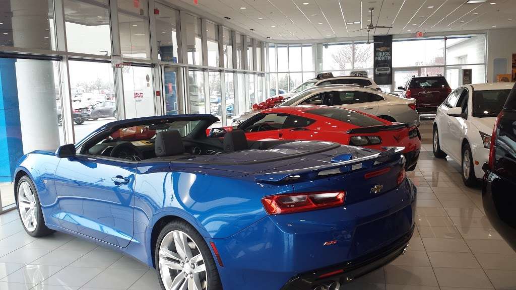 Piemontes Dundee Chevrolet | 770 Dundee Ave, East Dundee, IL 60118, USA | Phone: (847) 426-2000