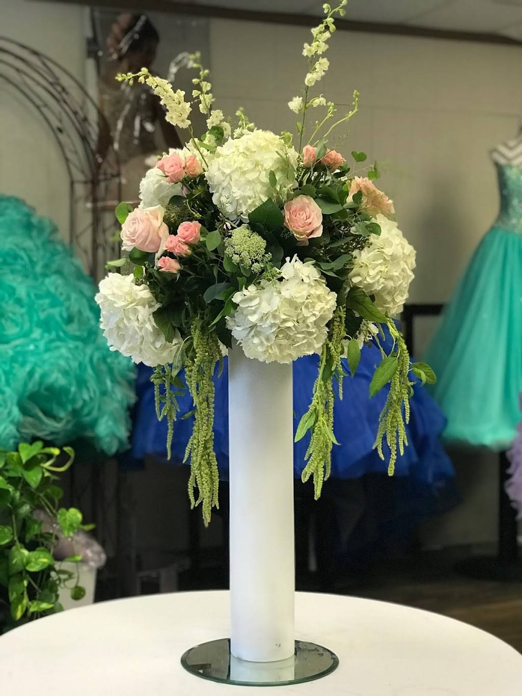 DECORACIONES MIRIAM BRIDAL AND FLOWERS | 2415 Guess Rd, Durham, NC 27705, USA | Phone: (919) 908-1823