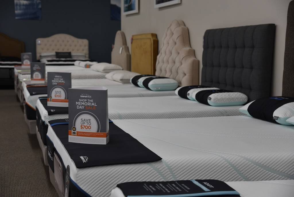 Mancinis Sleepworld Laurel Heights | 2950 Geary Blvd, San Francisco, CA 94118, USA | Phone: (415) 750-0500