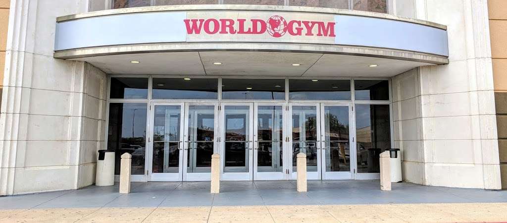 World Gym | Mall Of The Mainland, 10000 Emmett F Lowry Expy, Texas City, TX 77591, USA | Phone: (409) 986-9675