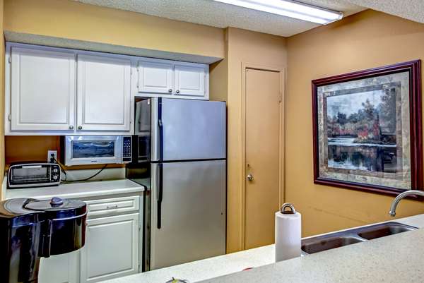 Memorial Apartments | 600 Nottingham Oaks Trail, Houston, TX 77079 | Phone: (281) 558-4466