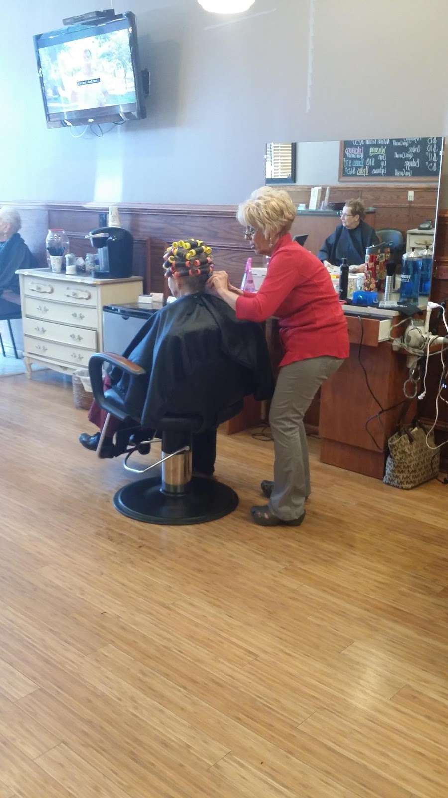 New Concepts Hair Salon | 44 Manchester Ave # C, Forked River, NJ 08731, USA | Phone: (609) 242-0999