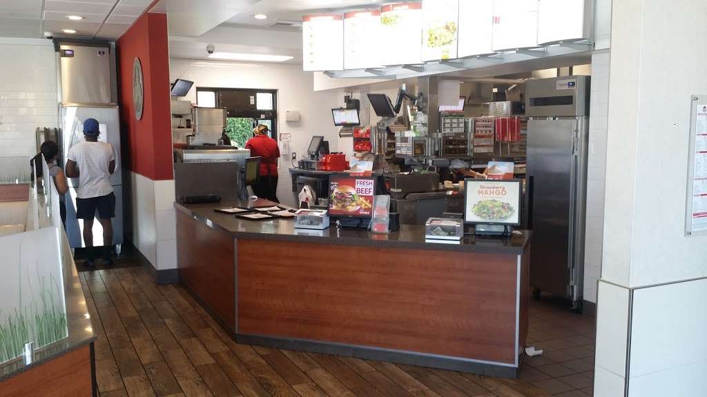 Wendys | 17435 Hesperian Blvd, San Lorenzo, CA 94580, USA | Phone: (510) 481-2481