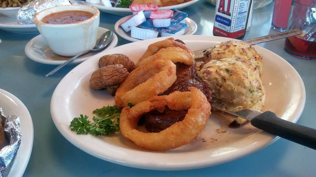 Double T Diner | 10741 Pulaski Hwy, White Marsh, MD 21162, USA | Phone: (410) 344-1020