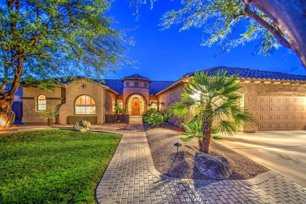 CC Fox Realty LLC | 7909 W Glendale Ave, Glendale, AZ 85303, USA | Phone: (623) 930-7355